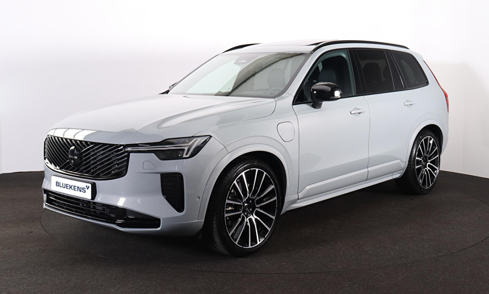 Volvo XC90 T8 AWD Ultra Black Ed. Executive