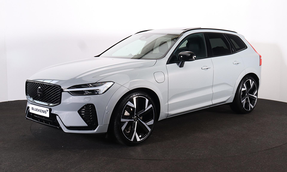 Volvo XC60 T8 Recharge AWD Ultra Black Edition Exec