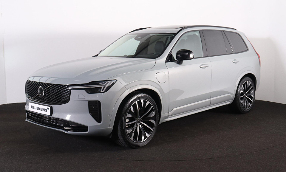 Volvo XC90 T8 Recharge AWD Ultra Dark